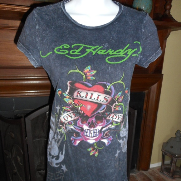 Ed Hardy Tops - Ed Hardy light black skull heart tee, small